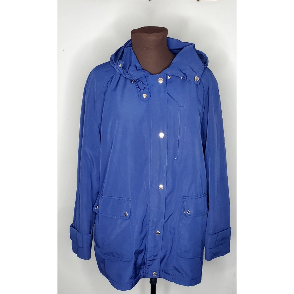 Kate Spade New York trench coat size XL.